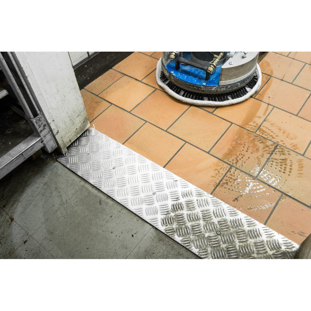 Orbot Sprayborg 43cm Electric Orbital Scrubber - Image 8